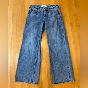 Hollister Low-Rise Baggy Blue Jeans